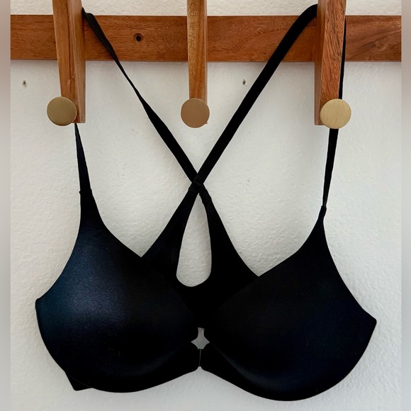 Victoria's Secret Cross-Back Underwire Push-Up Bra Size 34C - Picture 4 of 7